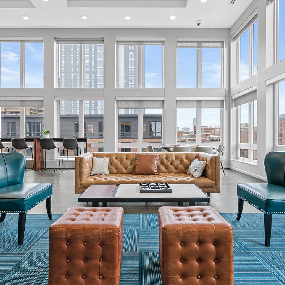 Sky-Lounge-06-700-Washington